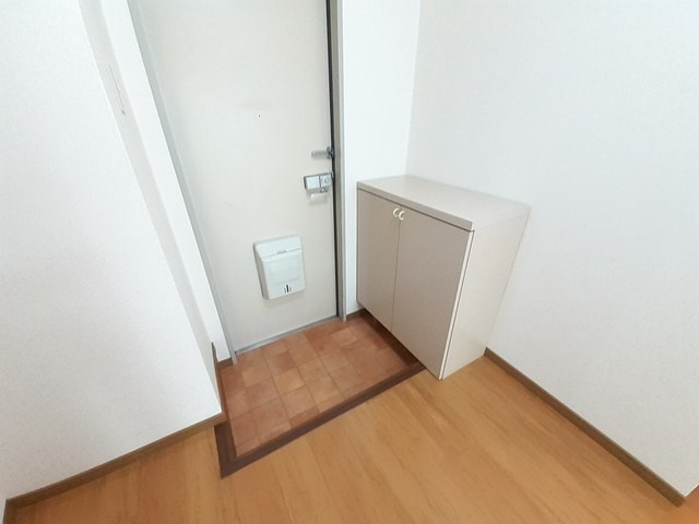 アクシス北青木の玄関