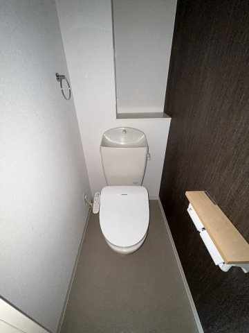 フェルザ今宮戎(旧:Krehl難波南)のトイレ