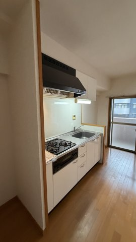レジディア博多東のキッチン