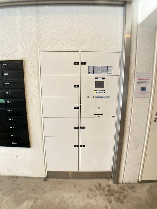 ラシュレエグゼ難波南の外観