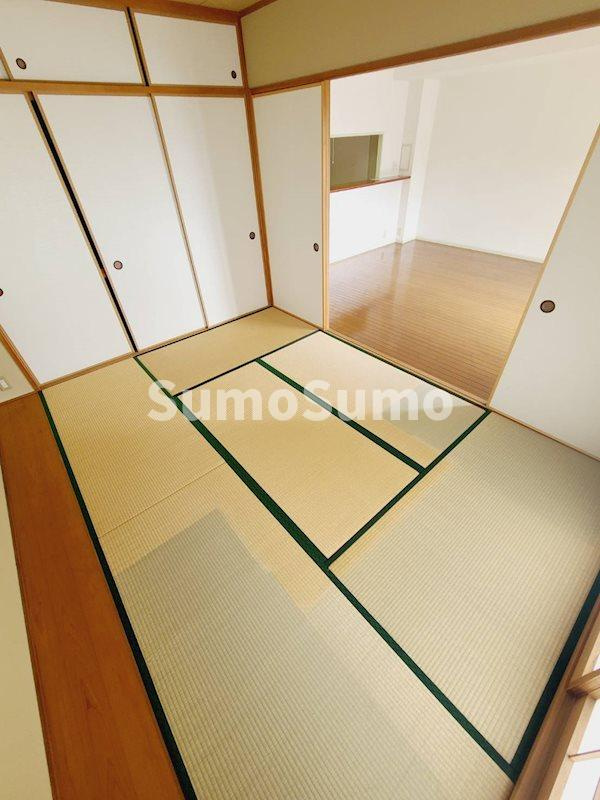 白鷹香枦園マンションの和室