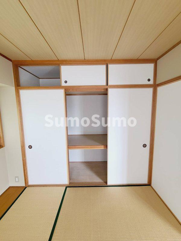 白鷹香枦園マンションの収納
