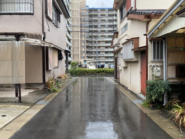 下伊敷1丁目　売地の前面道路含む現地写真