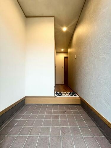 松屋町　中古一戸建ての玄関|■物件内覧・資金計画相談・住宅ローン相談、リフォーム相談、お問合せ受付中■
※当日・翌日のご内覧、ご相談はお電話でのお問合せがスムーズです！