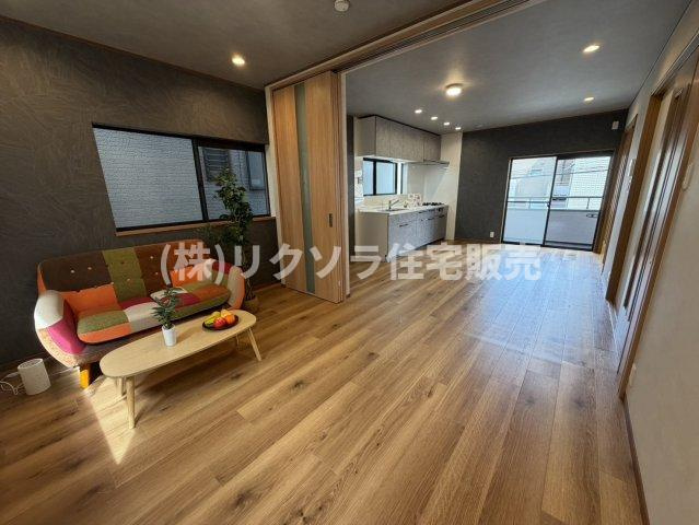 松屋町　中古一戸建てのダイニング|LDK10.0帖
■物件内覧・資金計画相談・住宅ローン相談、リフォーム相談、お問合せ受付中■
※当日・翌日のご内覧、ご相談はお電話でのお問合せがスムーズです！