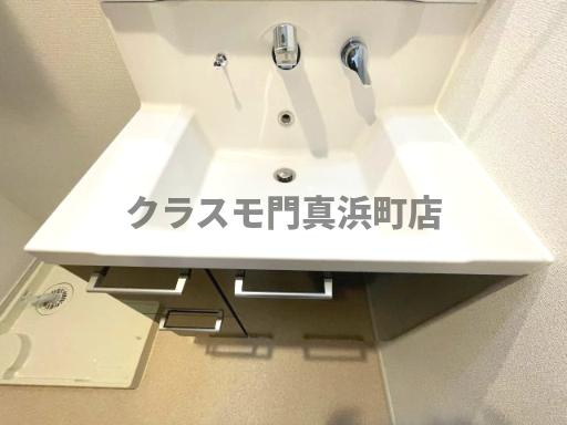 シャトーエレガントの独立洗面台
