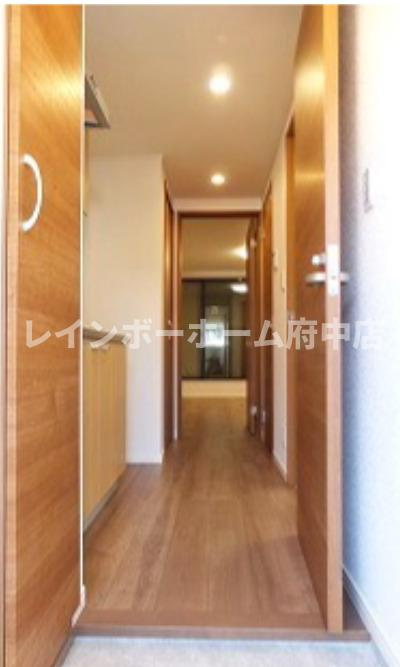 マイプレイス東府中の玄関