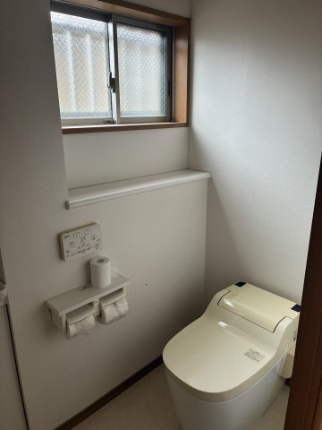 西本町１丁目　中古戸建のトイレ