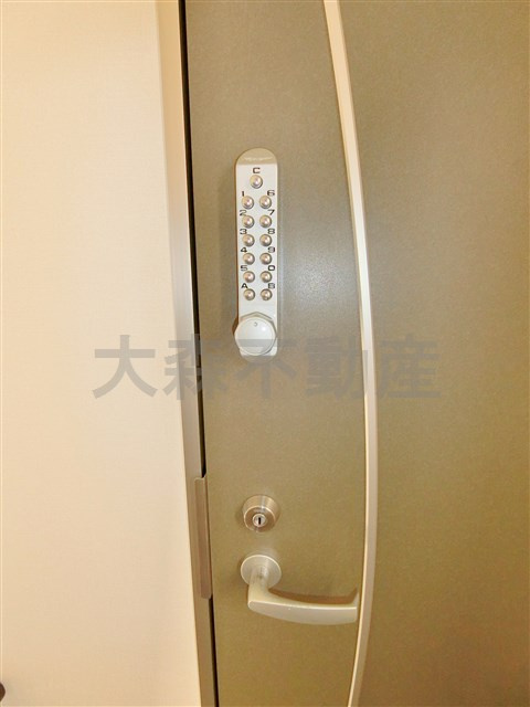 グレージュ大森の玄関