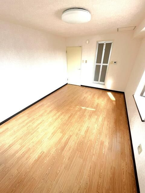 Ｈｏｕｓｅｋｕｌ　ＩＲの居間・リビング