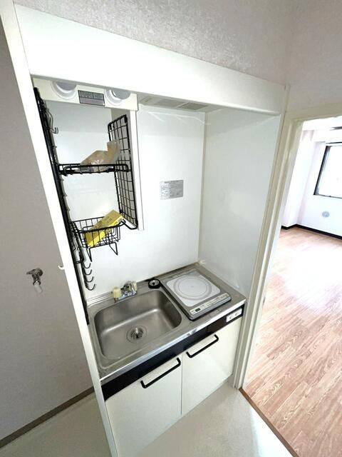 Ｈｏｕｓｅｋｕｌ　ＩＲのキッチン
