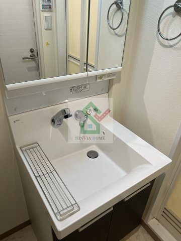 プレールドゥーク練馬高野台の独立洗面台