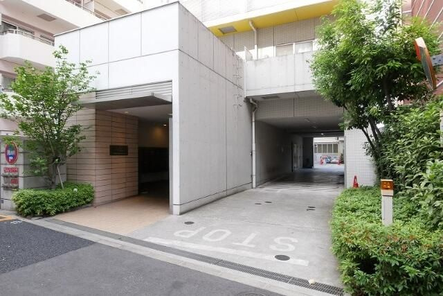 ＲＡＳＩＳ　大山‐山手通りのエントランス