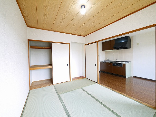 バーベナ光台D棟の和室|きれいな和室です