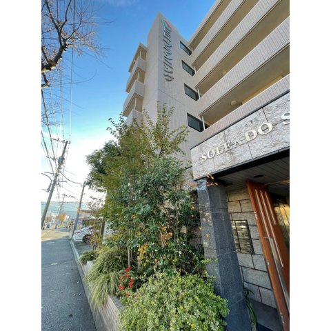 福岡市早良区東入部３丁目の賃貸マンションの庭