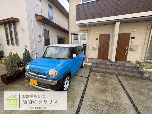 プレジールⅡの駐車場