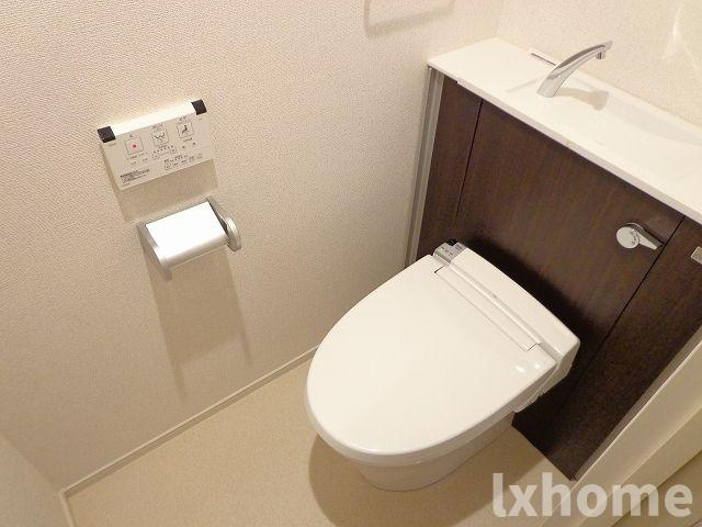 アルンドーインディカ　茨木のトイレ
