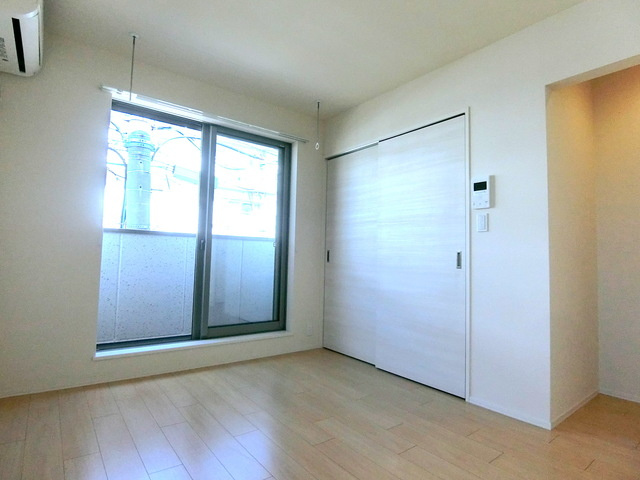 小平市小川西町５丁目の賃貸マンションの居間・リビング|★洋室フローリング★