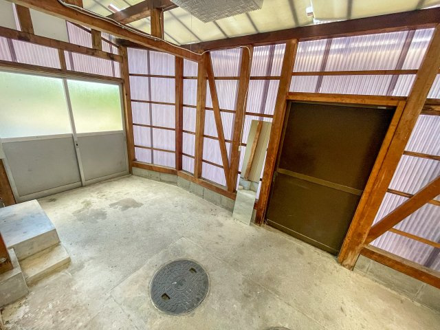 鈴鹿市稲生塩屋3丁目の収納|物置