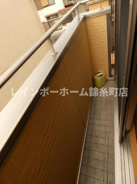クローバー1番館のバルコニー