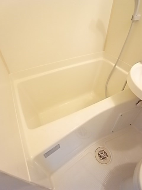 プリエール名神尼崎の浴室