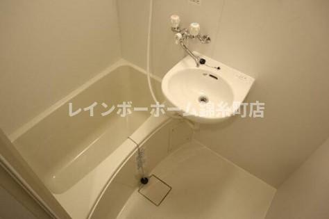 フェルヴェール市川の浴室