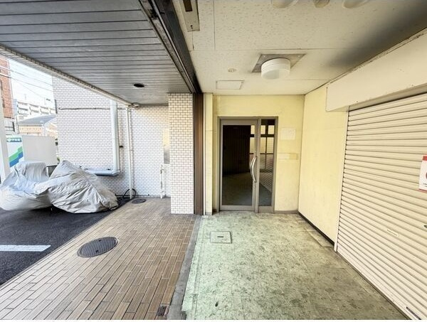 サンメゾン平針の外観
