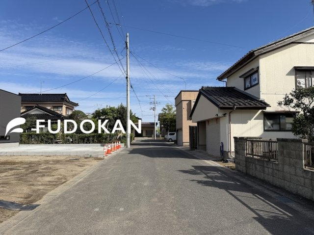 酒田市上安町【全館空調×平屋】1号棟の前面道路含む現地写真|前面道路