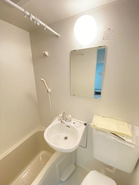 尼崎市名神町１丁目の賃貸マンションの洗面所