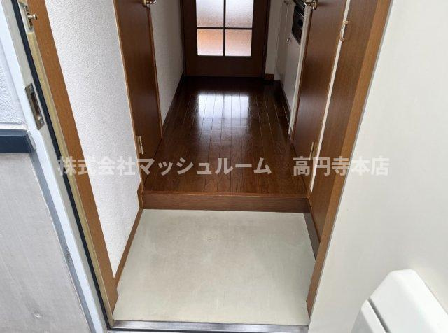 ティユール岡本の玄関