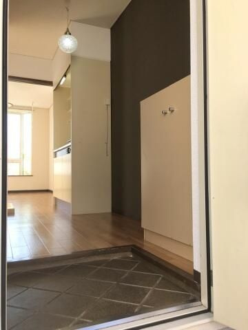 アルファヒルズの玄関