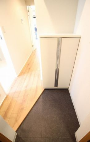 ラフィネ森下の玄関|シンプルで使いやすい玄関です