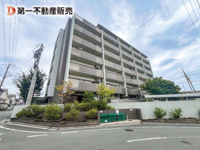 津市半田《オーラム南が丘ガーデン》の外観