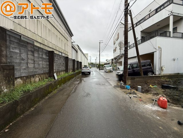 【前面道路含む現地写真】 | 駿河区丸子新田第4　新築戸建　1号棟