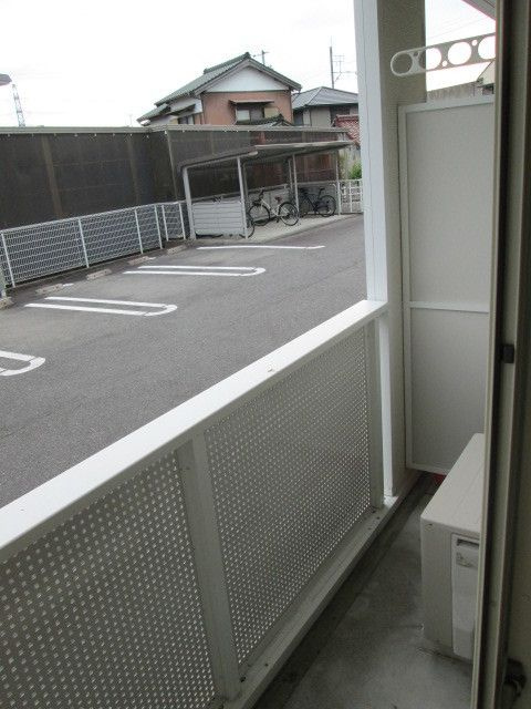 シュティル．スダのバルコニー
