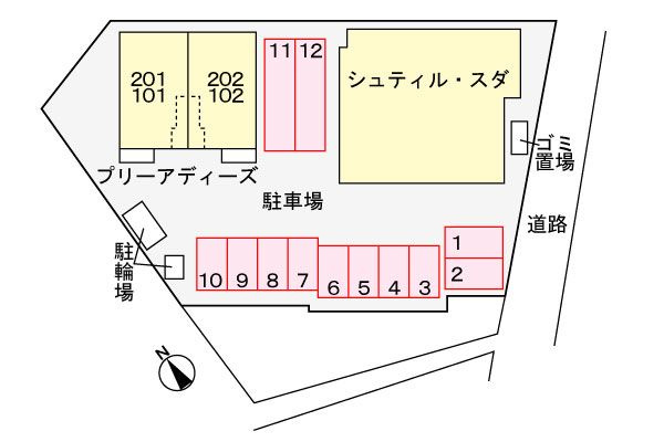 シュティル．スダの駐車場