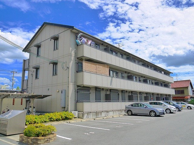 リビングタウン大和郡山の外観|外観は落ち着いています