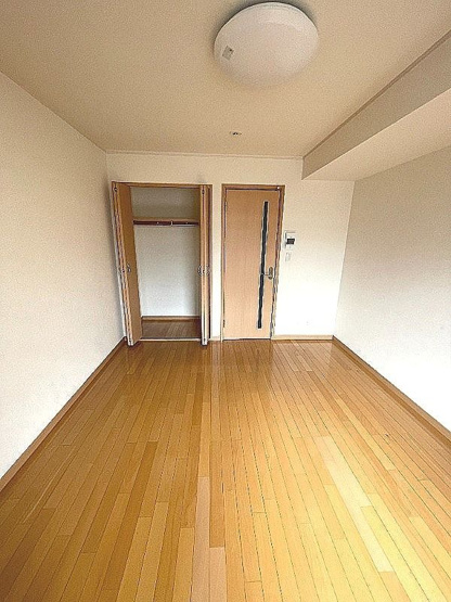 【寝室】フェルテ　桃園