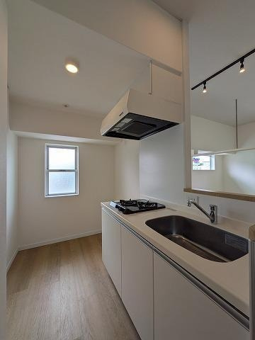 福岡市中央区渡辺通５丁目の賃貸マンションのキッチン|物件の画像4