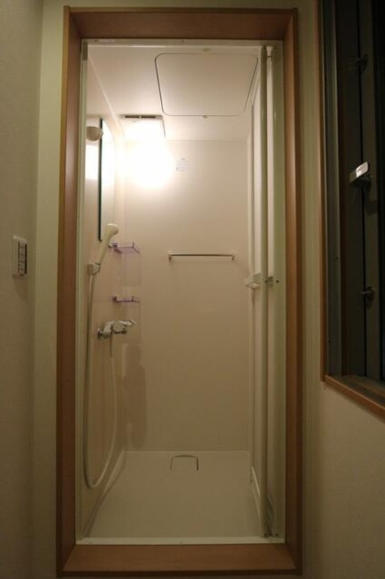 VILLEST中野のシャワールーム