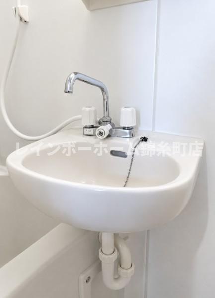 コンフォルト浅草の洗面所