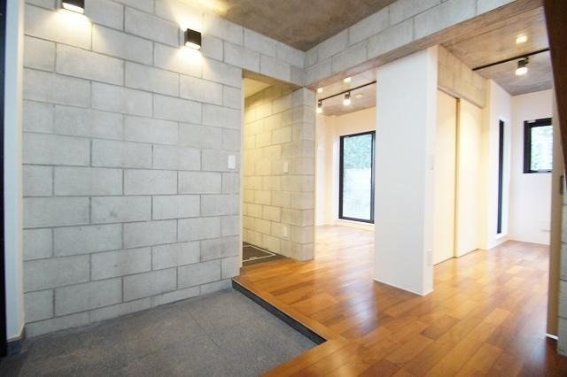 福岡市南区柳河内１丁目の一戸建てのエントランス|物件の画像6
