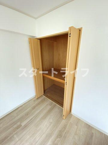 大阪市淀川区十三元今里２丁目の賃貸マンションの収納