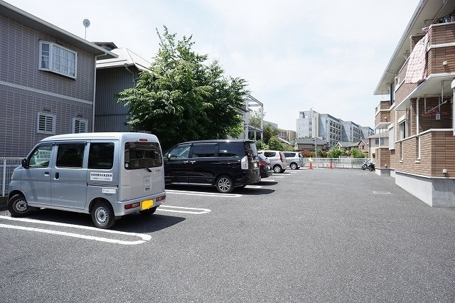 パルティーレパラッツオの駐車場