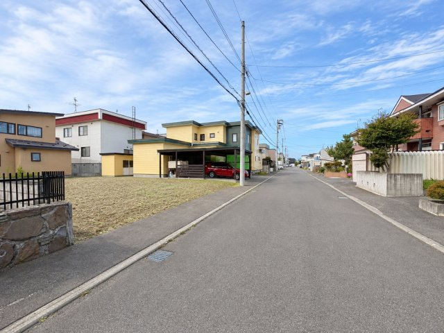 篠路8条2丁目　土地の前面道路含む現地写真|前面道路写真。東側から撮影
