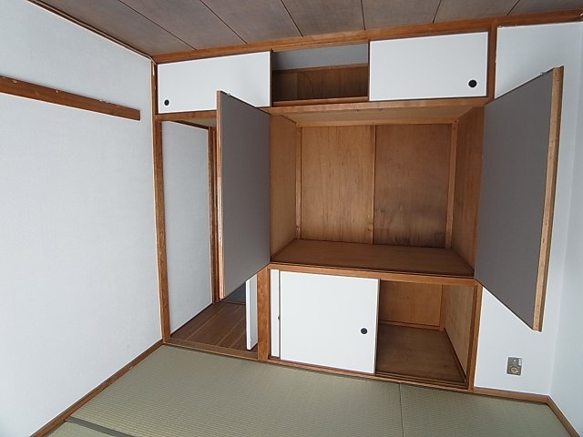 神陵台北住宅69号棟の収納|各部屋に収納スペースを完備