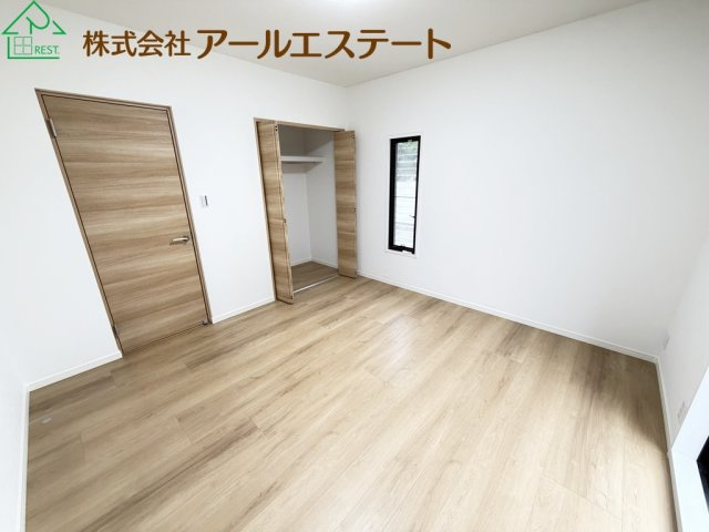加古川市別府町新野辺　　山陽電鉄「別府駅」徒歩19分の居間・リビング