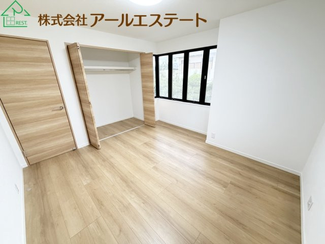 加古川市別府町新野辺　　山陽電鉄「別府駅」徒歩19分の洋室
