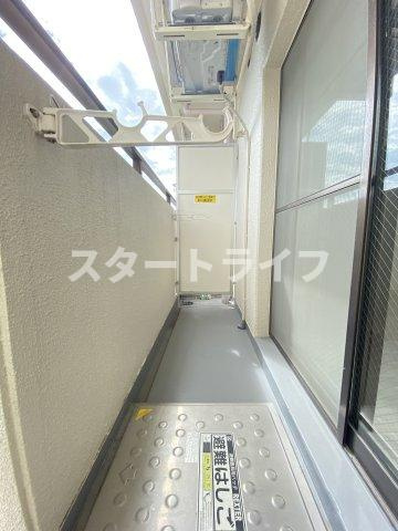 大阪市淀川区十三元今里２丁目の賃貸マンションのバルコニー