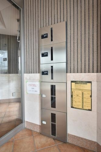 福岡市南区長丘５丁目の賃貸マンションのエントランス|物件の画像17